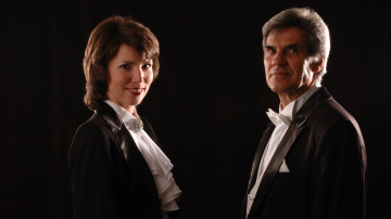 Kritikas augstu vērtēts baltkrievu duets Pianisma zvaigžņu festivālā