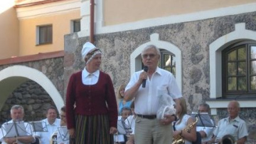 Muzikāls lieluzvedums „Ja tik mīļa ielūgšana...”- Alauksta estrādē