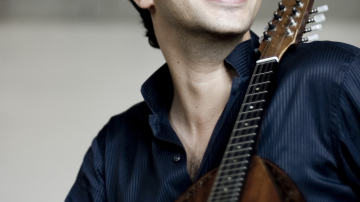 Festivālā „Liepājas vasara” GRAMMY nominants Avi Avitals