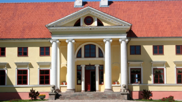 Durbes pilī koncertprogramma "Es nesu plaukstā savu kvēlo sirdi"