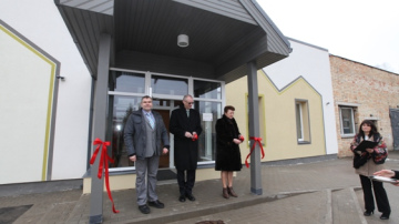Jūrmalā atklāj renovētos grupu dzīvokļus