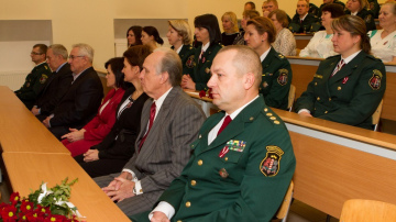 Piešķir apbalvojuma zīmi par nopelniem Valsts robežsardzes attīstībā