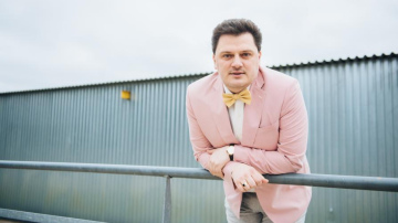 Aleksandrs Antoņenko  - pirmā Jūrmalas festivāla Goda mākslinieks