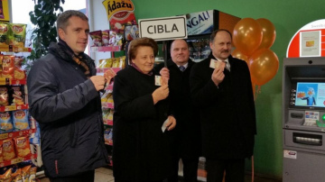 Ministru prezidente atklāj Swedbank bankomātu Ciblā