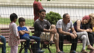 Mucenieku iedzīvotājs: Mēs baidāmies "saplūst" ar bēgļiem