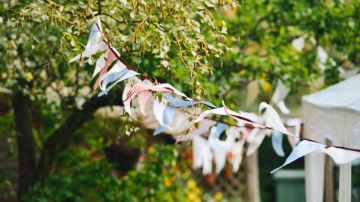 Jūnija nogali Kārsavas novadā piepildīs bišu zumēšana un tirgus kņada. 