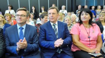 Māris Kučinskis ar iedzīvotājiem diskutē par valsts attīstību