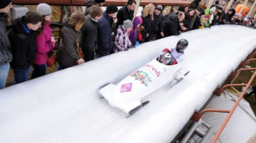Siguldā jau trenējas Latvijas un ārvalstu skeletonisti, bobslejisti un kamaniņu braucēji