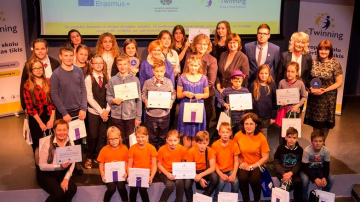 labākie etwinning skolu sadarbības projekti – daugavpilī, dobelē un babītē