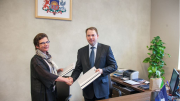  RTA noslēdza sadarbības līgumu ar Daugavpils Dizaina un mākslas vidusskolu „Saules skola”