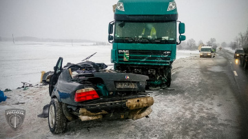 Uz Bauskas šosejas noticis traģisks negadījums; divi bojā gājušie