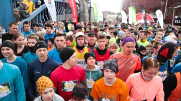 Bigbank Skrien Latvija 1. posmā Liepājas pusmaratonā uzvar Kažemāka un Dopolskas.