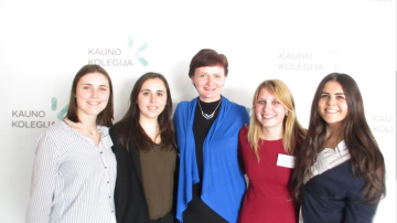Ekonomikas un pārvaldības fakultātes ERASMUS+ studenti piedalās starptautiskajā konferencē Lietuvā 