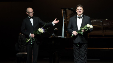 Cēsīs izskanējis operdziedātāja Aleksandra Antoņenko koncerts  un atklāta Ilzes Avotiņas personālizstāde