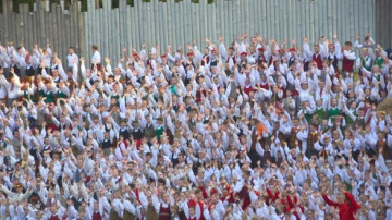 Valmierā III Latvijas skolu jaukto koru salidojumā pulcēsies 2600 dziedātāju