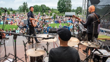Labdarības lielkoncerts „Uzcel savu baznīcu!”  jaunās skaņās