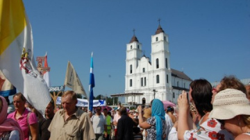 Valsts prezidenta Raimonda Vējoņa uzruna Vissvētākās Jaunavas Marijas debesīs uzņemšanas svētkos Aglonā  