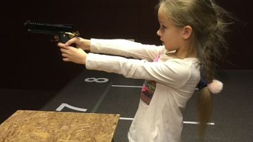 Trenējies trāpīt mērķī Sporta nama “Centrs” šautuvē! 