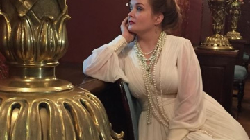 Ziemassvētku pārsteigums romantiskās noskaņās – Ellija Forsele, Evija Martinsone un Agnese Egliņa