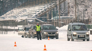 CSDD aicina autovadītājus pieteikties bezmaksas ziemas drošas braukšanas konsultācijām Valmierā