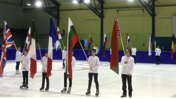 Ledus hallē svinīgi atklātas Eiropas kausa fināla sacensības šorttrekā!