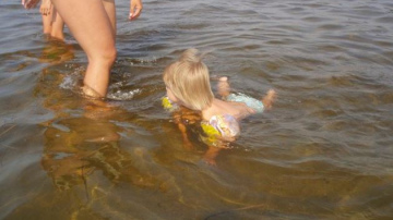 Atļauts peldēties Mērsraga peldvietā un Jūrmalas pilsētas peldvietās „Dzintari” un „Vaivari”