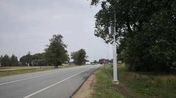 Uz Latvijas ceļiem darbojas 90 stacionārie fotoradari