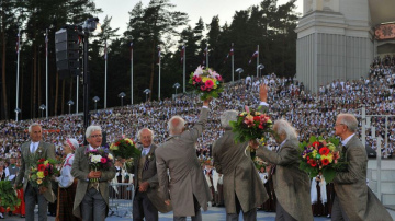 IRLAVĀ NOTIKS VIRSDIRIĢENTU SVĒTKI