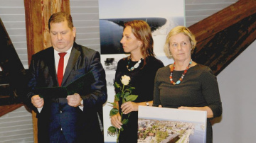 Kuldīgas mākslas namā ar reģionālu diskusiju atklāj Kurzemes reģiona ainavu izstādi