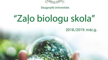 Durvis ver Daugavpils Universitātes “Zaļo biologu skola”