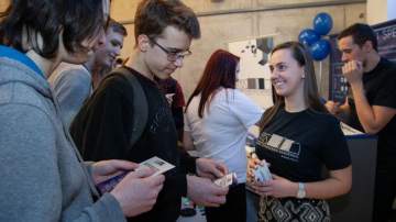 Rēzeknes Tehnoloģiju akadēmija informēja  Rēzeknes jauniešus par studiju iespējām