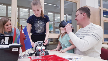 Daugavpilī atklās digitālo aktivitāšu centru ģimenēm