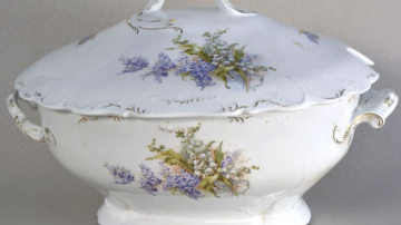 Jūgendstila ceriņi Jaunmoku pilī