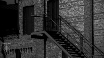 Zemgales tiesas apgabala prokuratūrai nodots kriminālprocess kriminālvajāšanas uzsākšanai pret trīs personām....