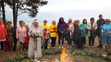 Izdziedāsim un izdejosim vasaras saulgriežus kopā