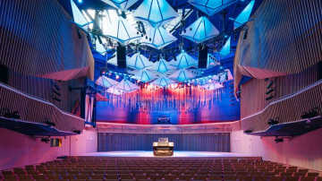 Aicina iepazīt koncertzāli “Latvija”