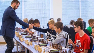 Jūrmalā 200 dalībniekiem sāksies jau desmitais starptautiskais bērnu un jauniešu šaha turnīrs “Rudaga-Kaissa 2019”