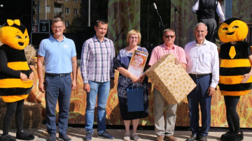 Noskaidrots Latvijas atzītākais medus un veselīgākā maize Zemgalē