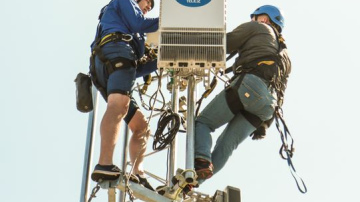 Tele2 līdz gada beigām iedarbinās 5G bāzes stacijas Daugavpilī un Jelgavā