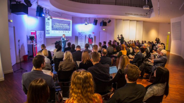 Liepājā diskutē par biznesa un pašvaldības sadarbības nozīmīgumu