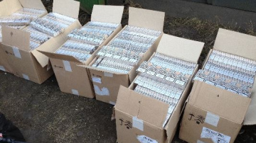 Valsts policija Liepājā no nelegālās aprites izņem 90 tūkstošus cigarešu