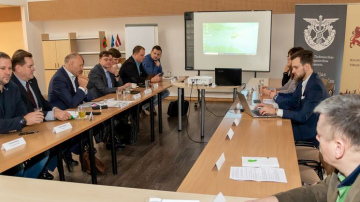 Uzņēmēji: Nodokļiem jābūt samaksājamiem un konkurētspējīgiem