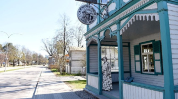 Izstādes, koncerti un tikšanās. Jūrmalā atzīmēs dzejnieces Aspazijas 155. gadskārtu