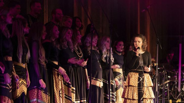 Ar Lieldienu koncertu “Lielajā dzintarā” uzstāsies   “Rīgas Gospelkoris” un Kristīne Prauliņa