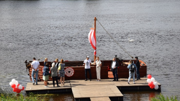 Kuģītis “Sikspārnis” – jauns izklaides tūrisma piedāvājums Daugavpilī