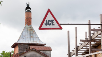 Cēsīs atklās JCE Biennāles “Eiropas jaunrade” 2019 - 2021 laikmetīgās mākslas izstādi