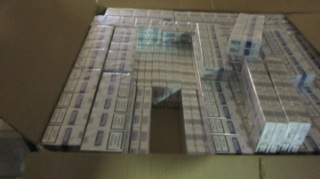 Metāla konstrukciju vietā kravas transportlīdzeklī VID muitas amatpersonas atklāj 6 miljonus cigarešu