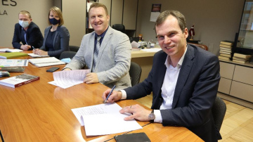 Vidzemes Augstskola paraksta sadarbības līgumu ar Latvijas Lauku konsultāciju un izglītības centru