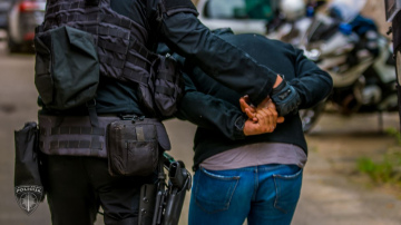 Koknesē aiztur garnadzi, kurš otrreiz centās apzagt kādu māju