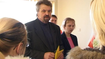 Eiropas Zinātnieku naktī pirmizrādi piedzīvoja filma par asociēto profesoru Vladislavu Pauru